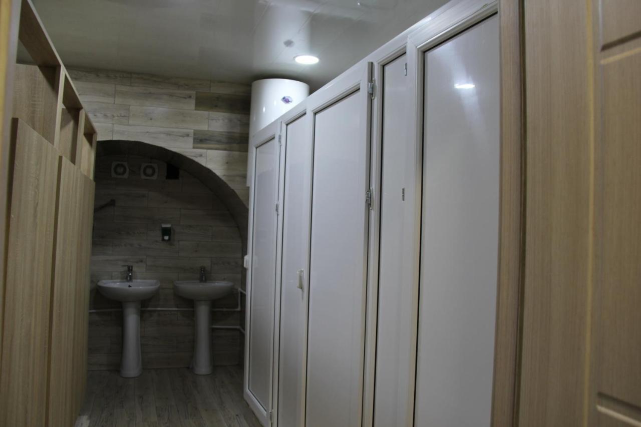 Blossom Hostel Updated ! Обновлено !!! City Center! Perfect Order!!! Snow-White Bed Linen!!! Идеальный Порядок!!! Белоснежное Постельное Белье!!! Центр Города !!! Tbilisi Ngoại thất bức ảnh