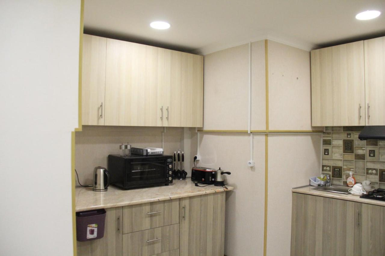 Blossom Hostel Updated ! Обновлено !!! City Center! Perfect Order!!! Snow-White Bed Linen!!! Идеальный Порядок!!! Белоснежное Постельное Белье!!! Центр Города !!! Tbilisi Ngoại thất bức ảnh