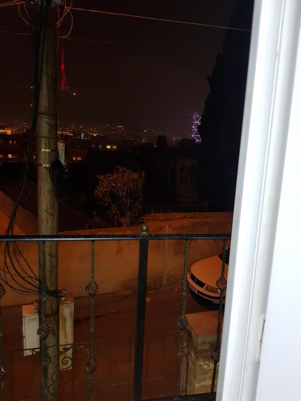 Blossom Hostel Updated ! Обновлено !!! City Center! Perfect Order!!! Snow-White Bed Linen!!! Идеальный Порядок!!! Белоснежное Постельное Белье!!! Центр Города !!! Tbilisi Ngoại thất bức ảnh
