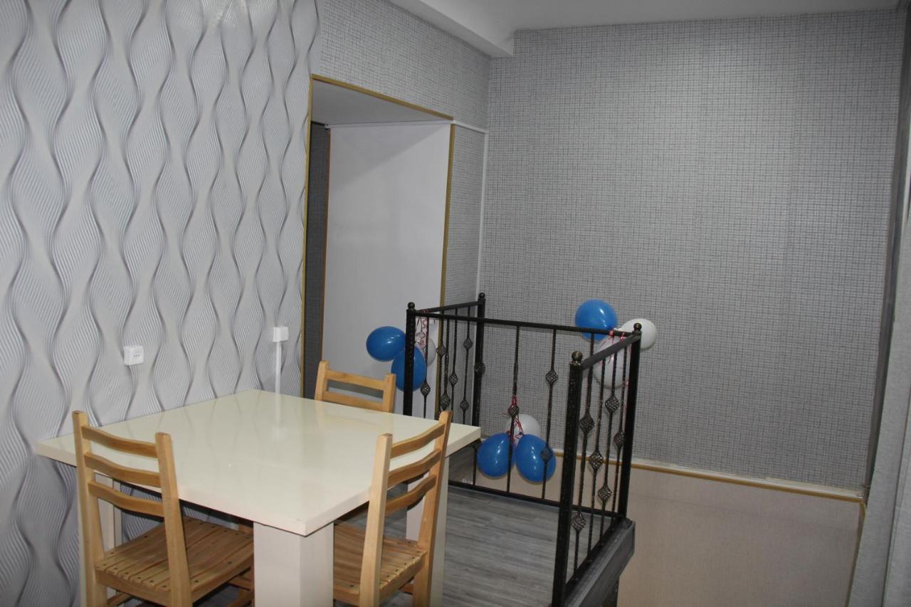 Blossom Hostel Tbilisi Ngoại thất bức ảnh