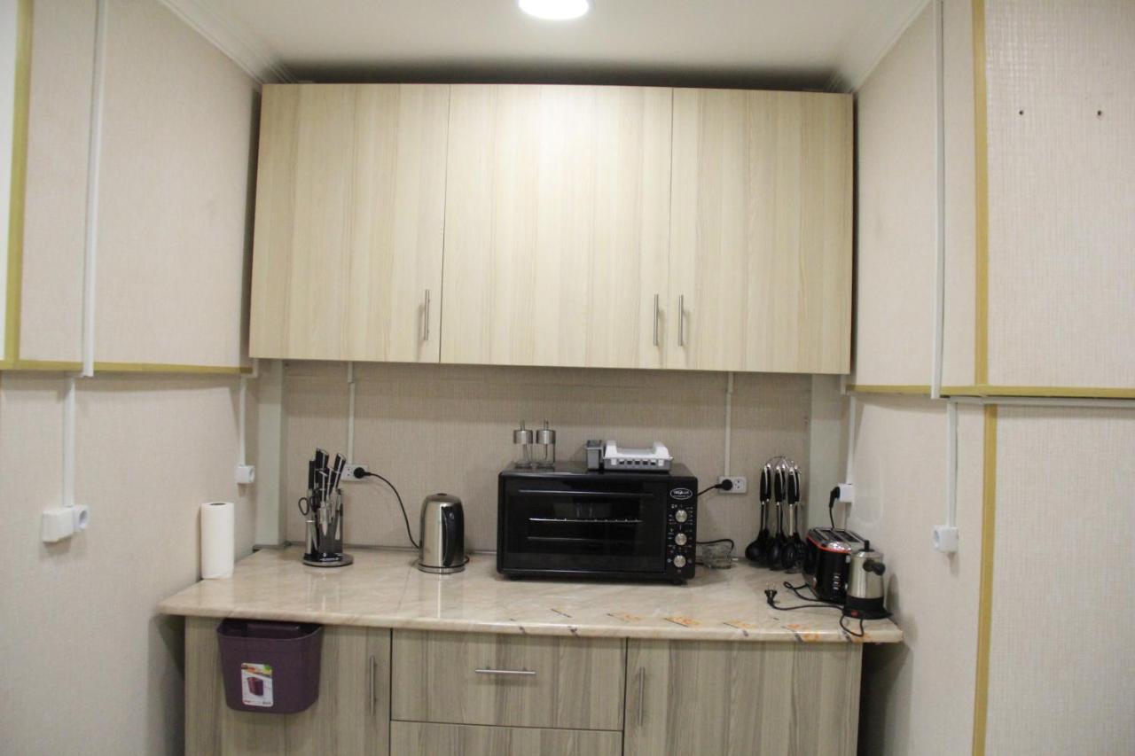 Blossom Hostel Updated ! Обновлено !!! City Center! Perfect Order!!! Snow-White Bed Linen!!! Идеальный Порядок!!! Белоснежное Постельное Белье!!! Центр Города !!! Tbilisi Ngoại thất bức ảnh